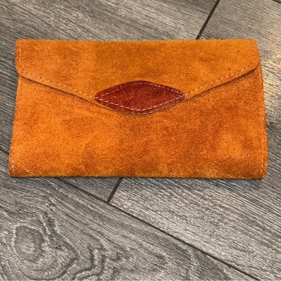Genuine Leather Brasil Orange Pocket Style Snap Wallet - Picture 1 of 9
